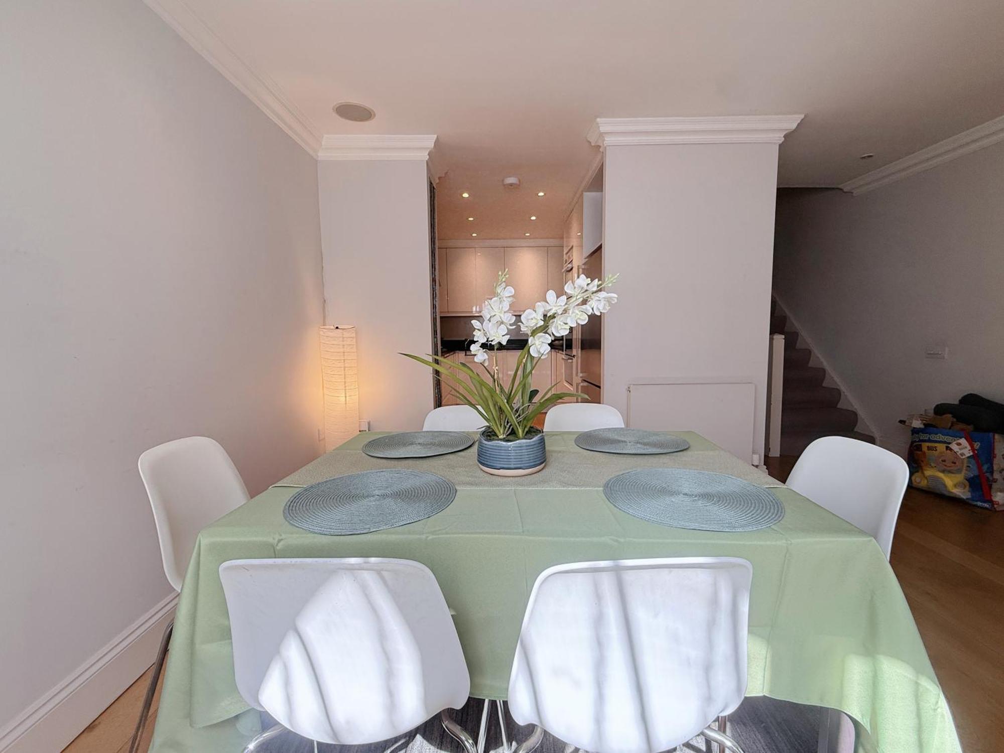 Spacious And Cosy 3Brs 5F House In Heart Of Londen Buitenkant foto
